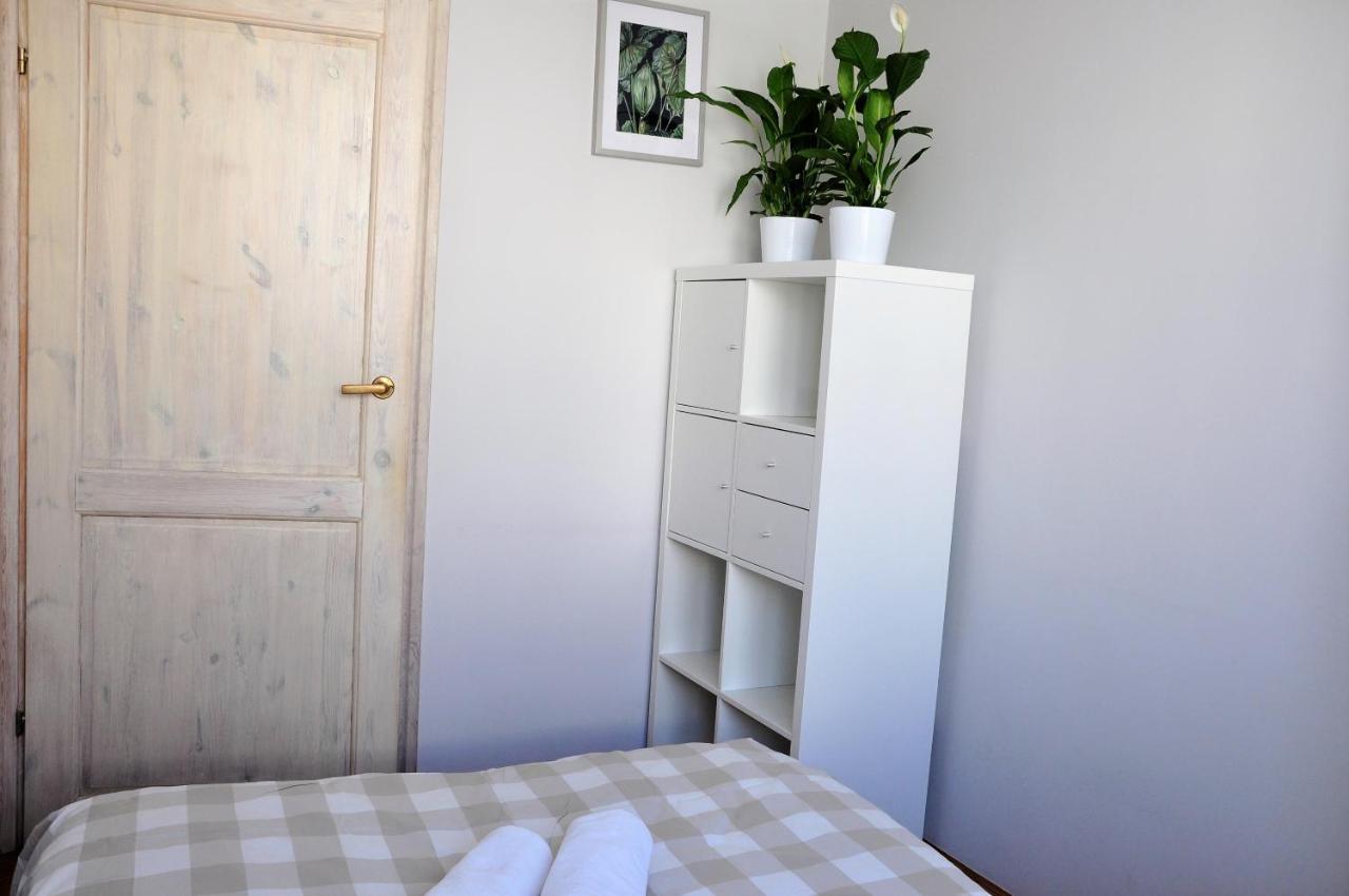 Prudentia Apartments Wegierska Варшава Екстериор снимка