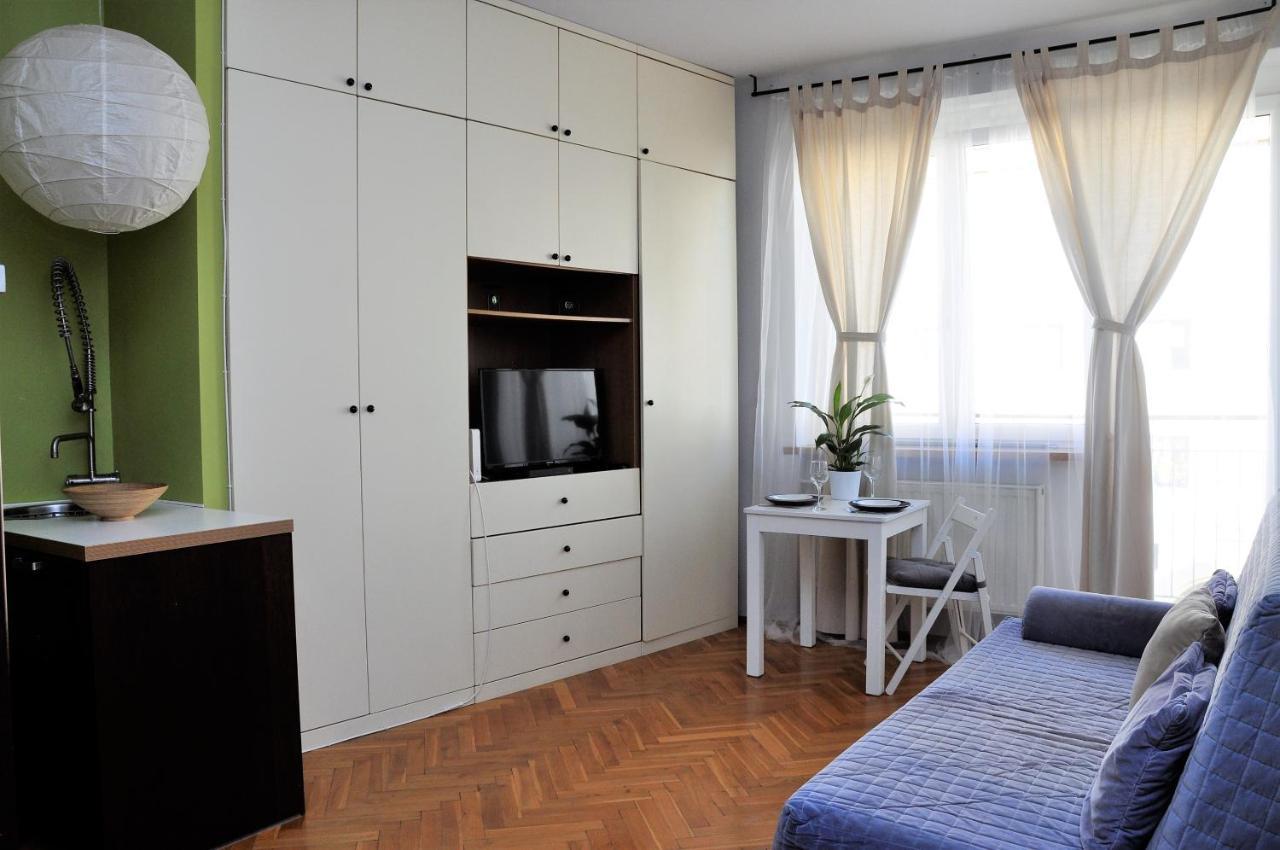 Prudentia Apartments Wegierska Варшава Екстериор снимка